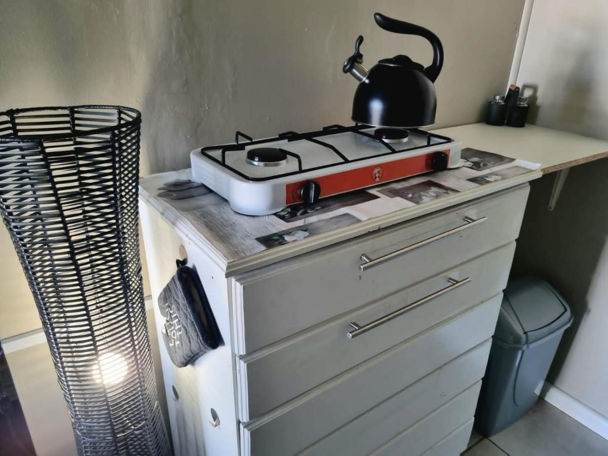 Angel 8 Airbnb Apartment 2 Robertson Dış mekan fotoğraf